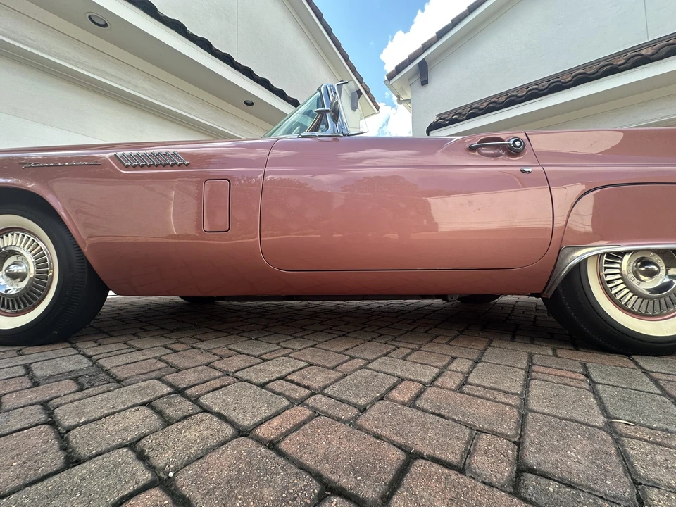 1957 Ford Thunderbird 1st Gen - Image 25 of 31