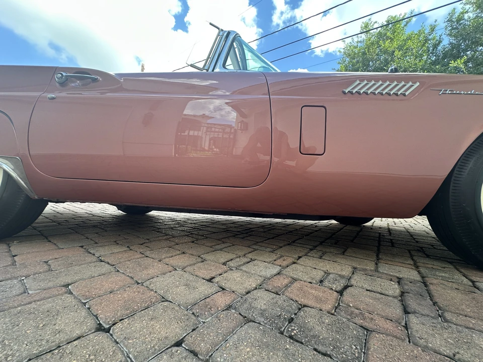 1957 Ford Thunderbird 1st Gen - Image 28 of 31