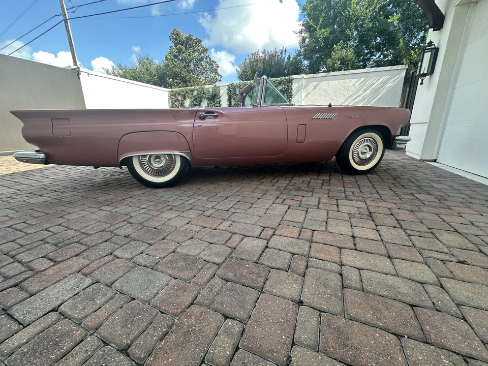 1957 Ford Thunderbird 1st Gen - Image 17 of 31