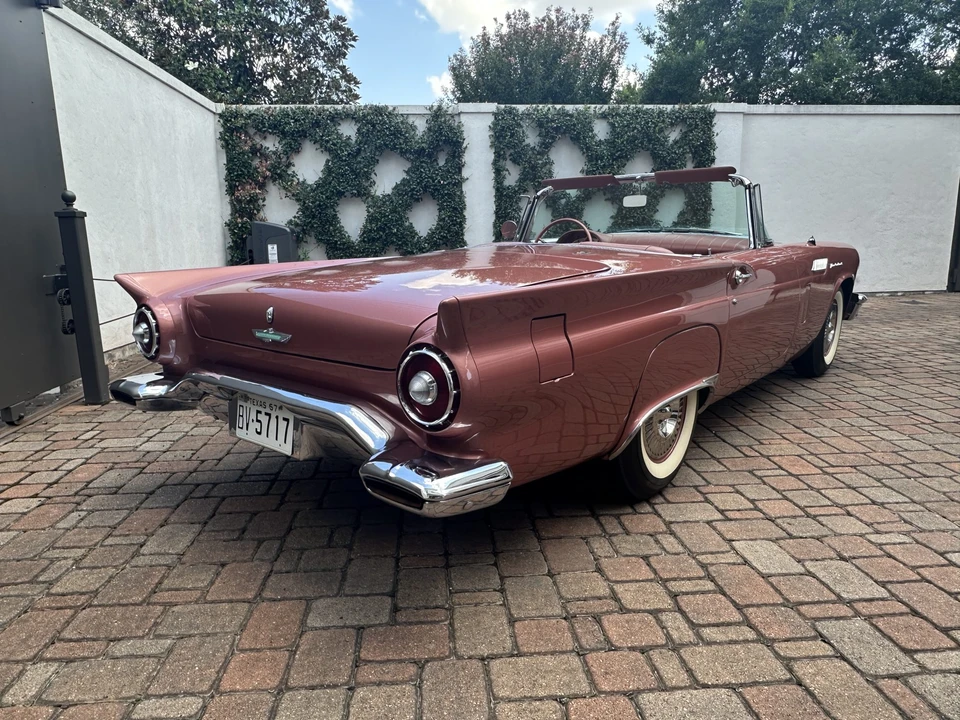 1957 Ford Thunderbird 1st Gen - Image 16 of 31