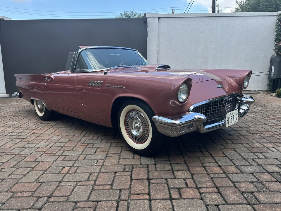1957 Ford Thunderbird 1st Gen - Image 20 of 31