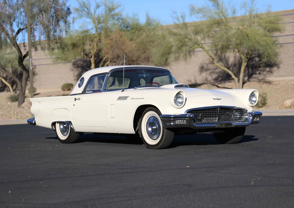 1957 Ford Thunderbird 1st Gen - Image 23 of 31