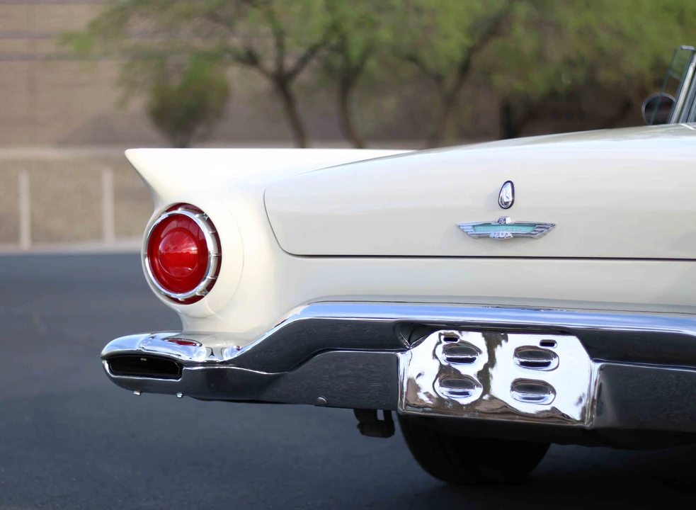 1957 Ford Thunderbird 1st Gen - Image 28 of 31