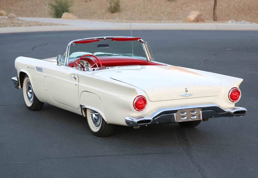 1957 Ford Thunderbird 1st Gen - Image 21 of 31
