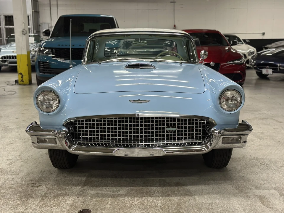 1957 Ford Thunderbird 1st Gen - Image 26 of 31