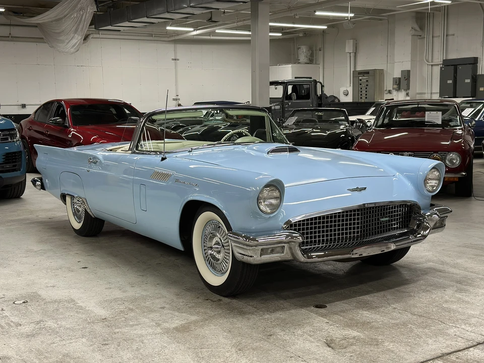 1957 Ford Thunderbird 1st Gen - Image 14 of 31