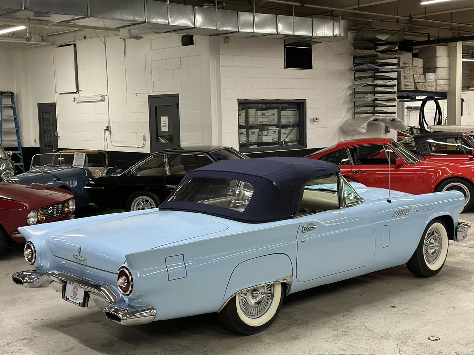 1957 Ford Thunderbird 1st Gen - Image 22 of 31