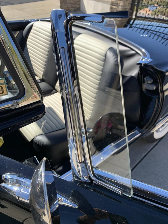 1957 Ford Thunderbird 1st Gen - Image 24 of 31