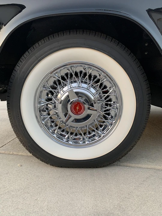 1957 Ford Thunderbird 1st Gen - Image 21 of 31