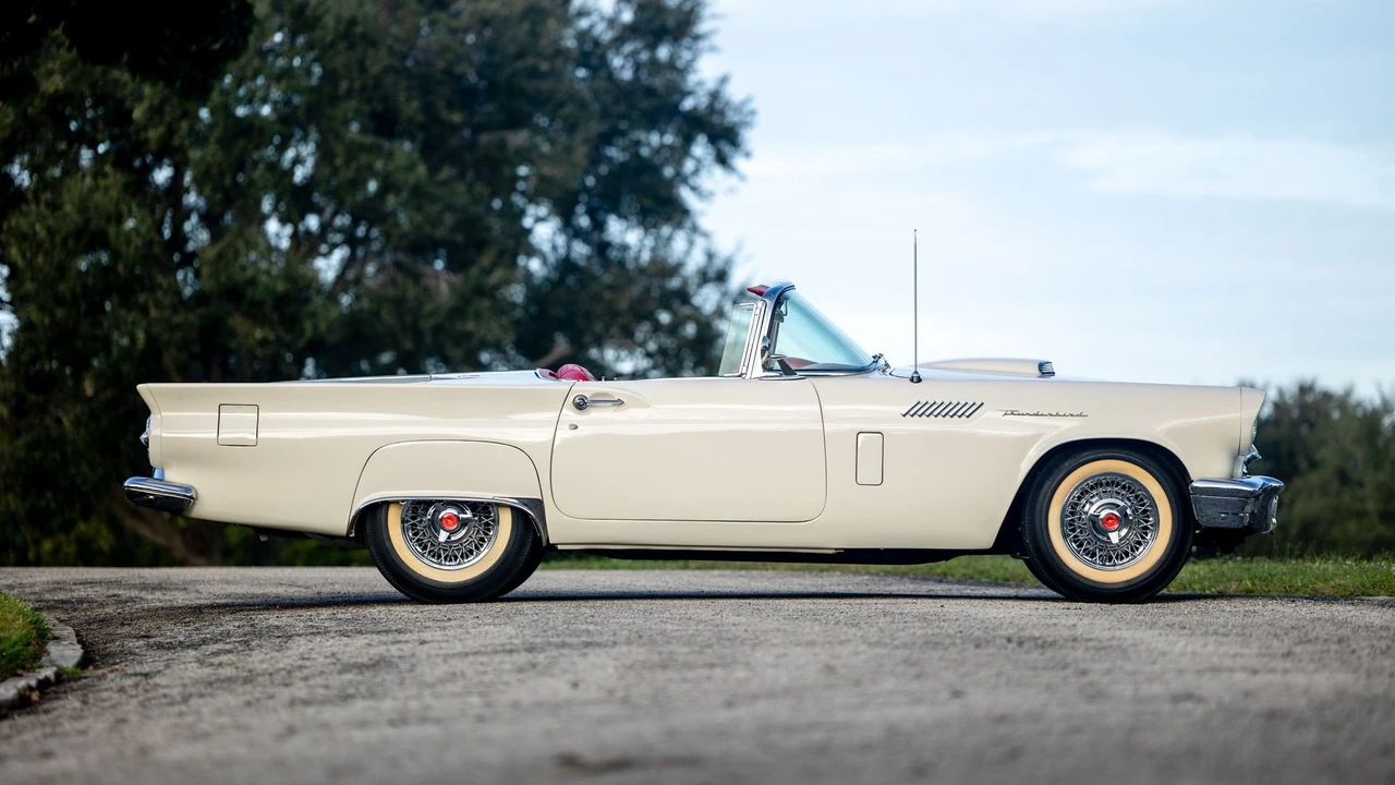 1957 Ford Thunderbird 1st Gen - Image 6 of 31