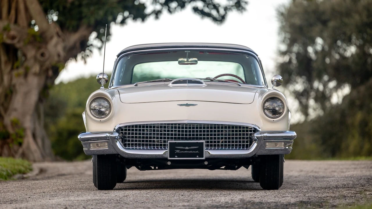 1957 Ford Thunderbird 1st Gen - Image 2 of 31