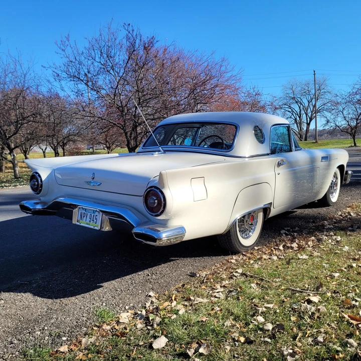 1957 Ford Thunderbird 1st Gen - Image 22 of 31