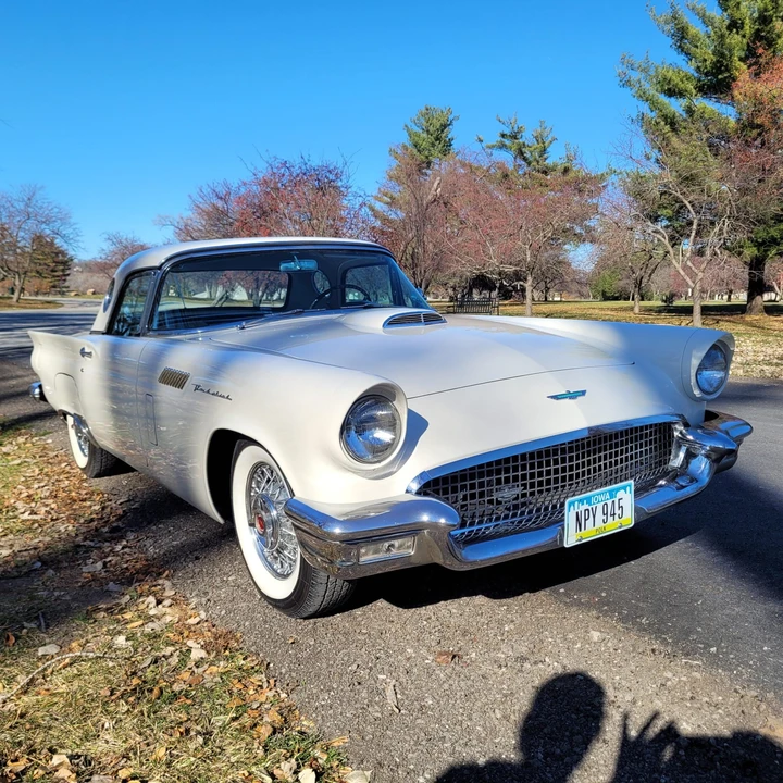 1957 Ford Thunderbird 1st Gen - Image 28 of 31