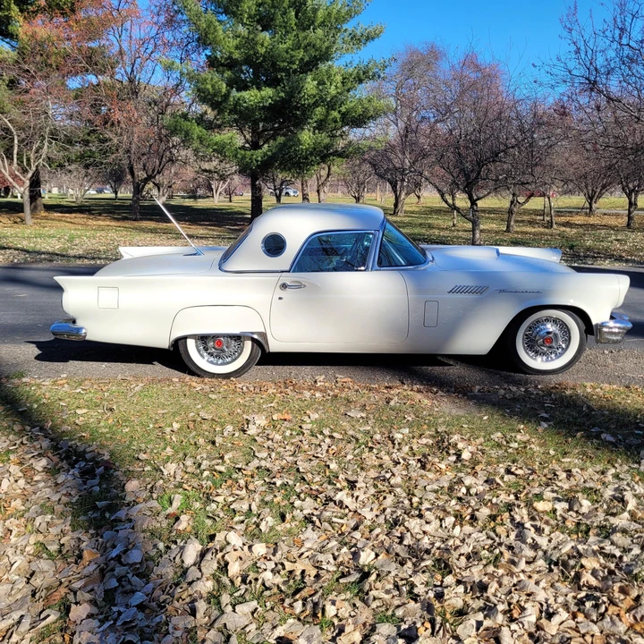 1957 Ford Thunderbird 1st Gen - Image 25 of 31