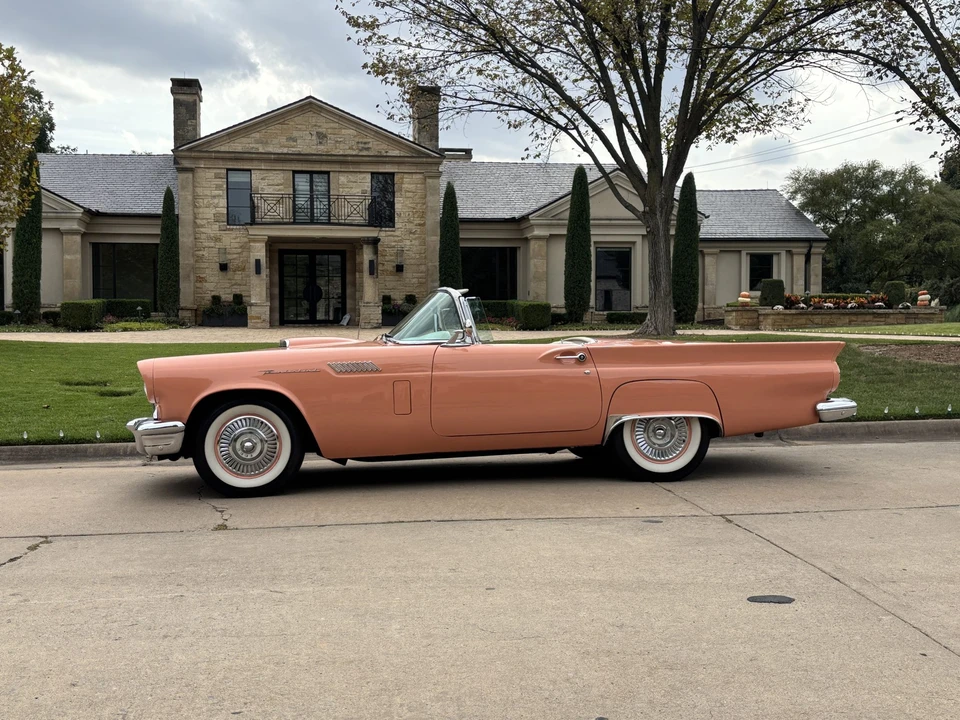 1957 Ford Thunderbird 1st Gen - Image 28 of 31