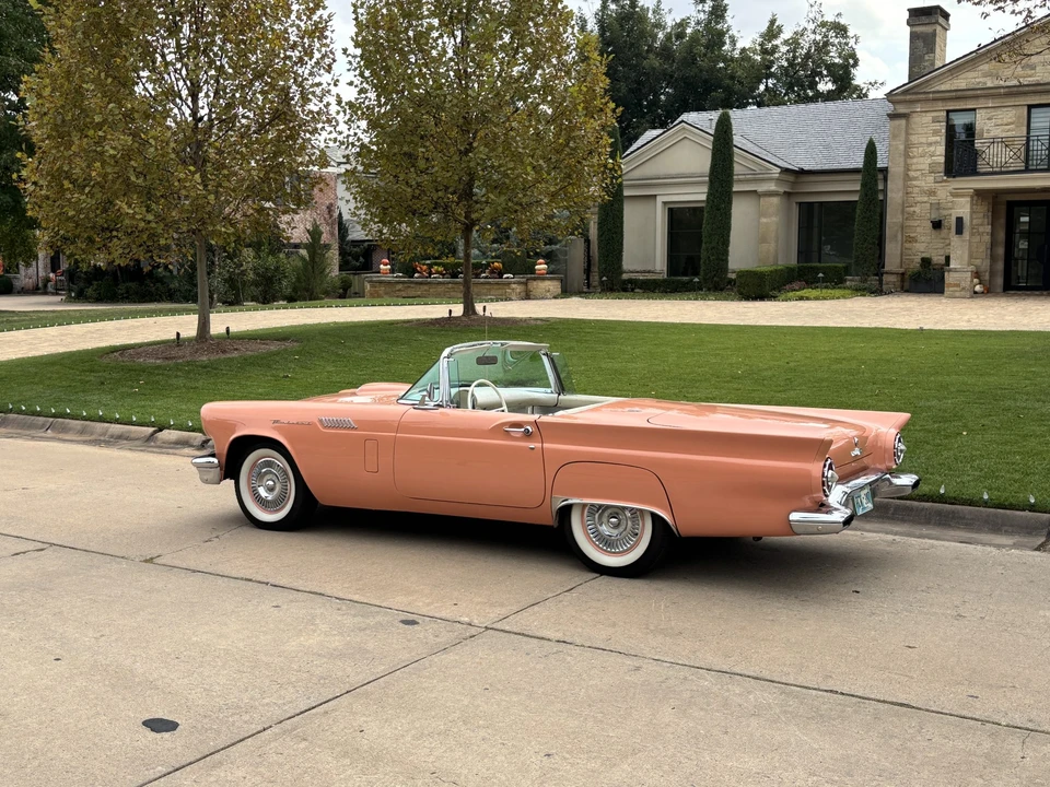 1957 Ford Thunderbird 1st Gen - Image 27 of 31