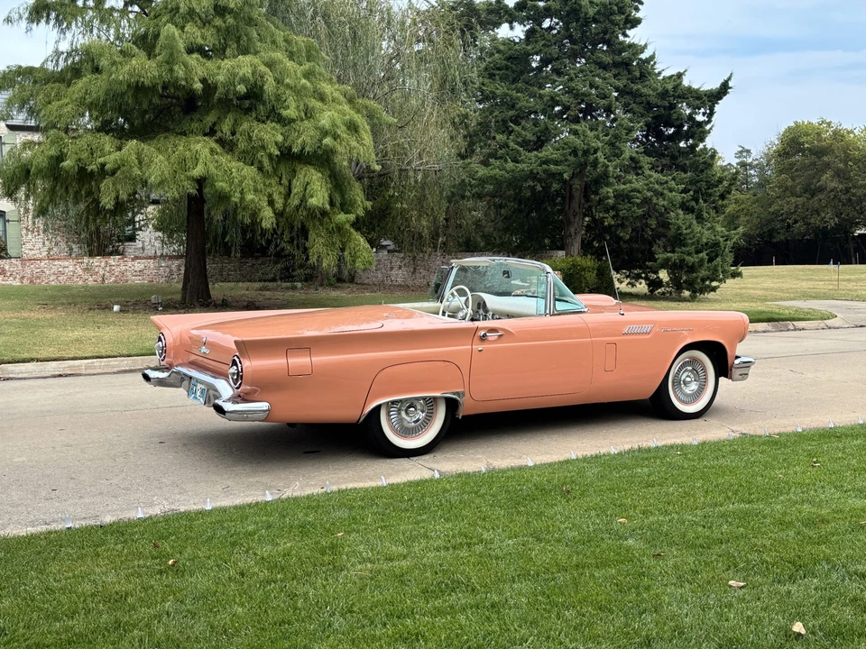 1957 Ford Thunderbird 1st Gen - Image 19 of 31