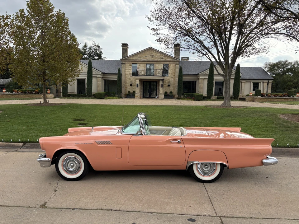 1957 Ford Thunderbird 1st Gen - Image 29 of 31