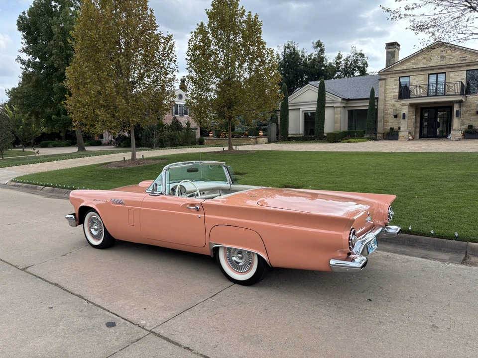 1957 Ford Thunderbird 1st Gen - Image 24 of 31