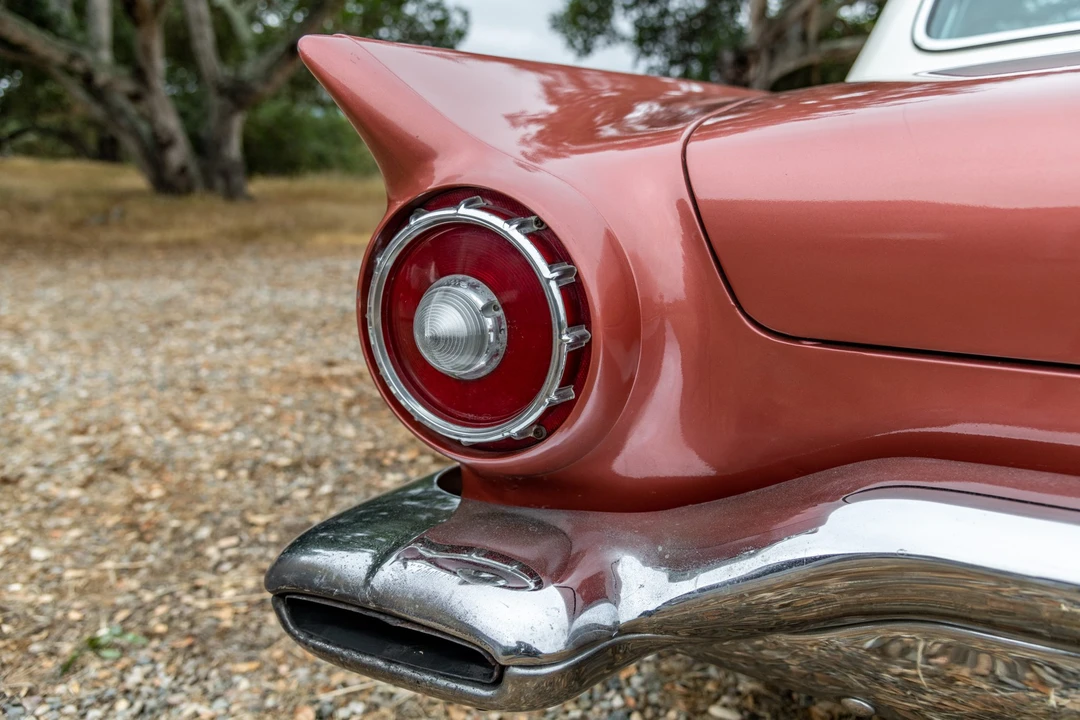 1957 Ford Thunderbird 1st Gen - Image 27 of 31