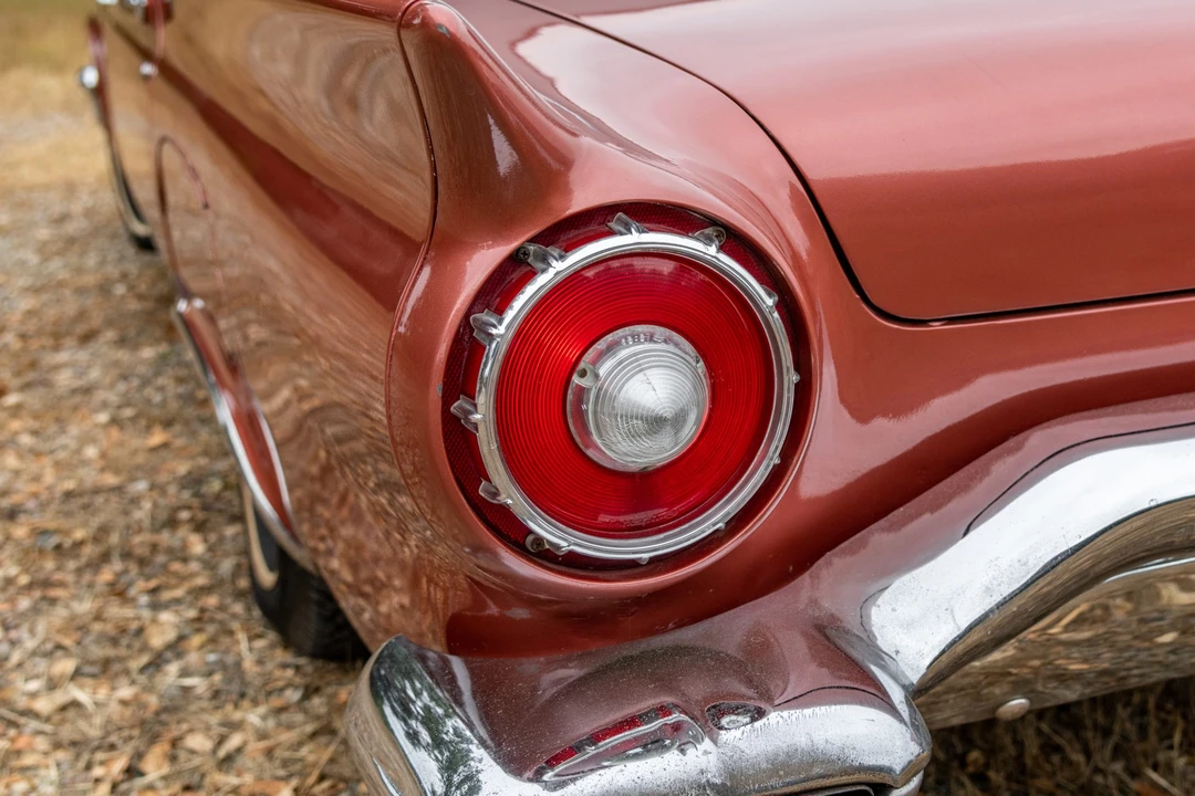 1957 Ford Thunderbird 1st Gen - Image 28 of 31