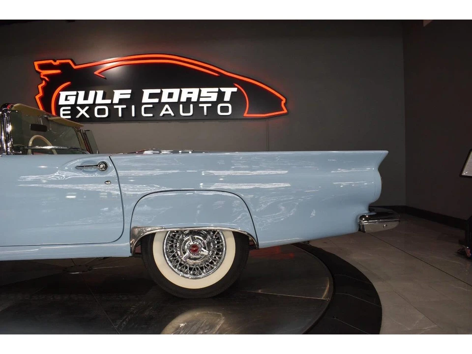 1957 Ford Thunderbird 1st Gen - Image 29 of 31