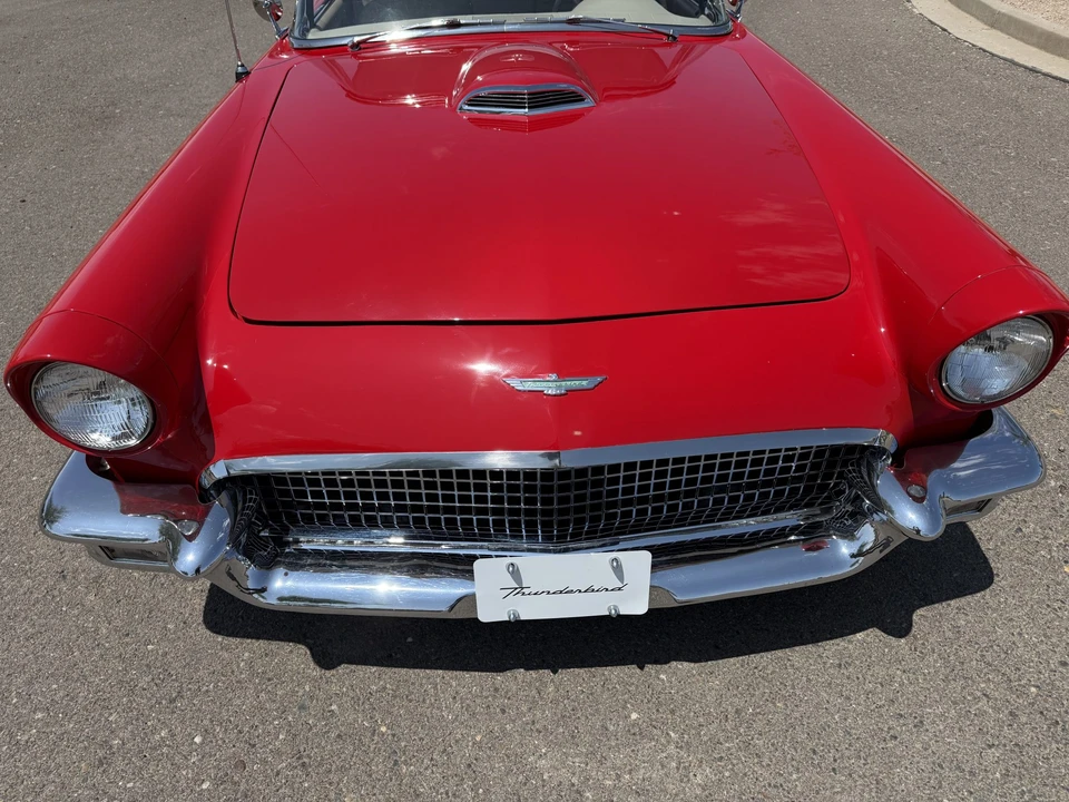 1957 Ford Thunderbird 1st Gen - Image 15 of 31