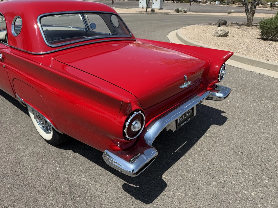 1957 Ford Thunderbird 1st Gen - Image 27 of 31