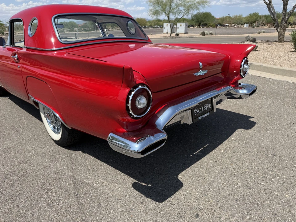 1957 Ford Thunderbird 1st Gen - Image 28 of 31