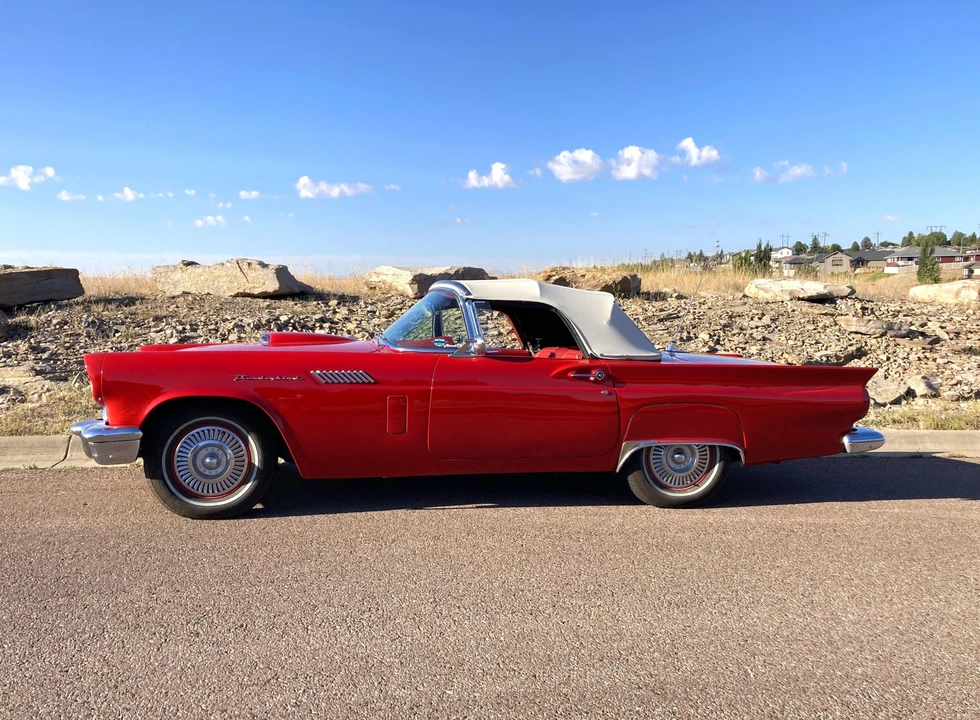 1957 Ford Thunderbird 1st Gen - Image 26 of 31