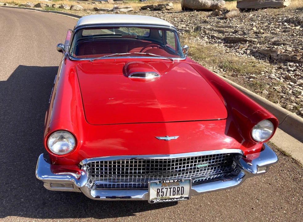 1957 Ford Thunderbird 1st Gen - Image 23 of 31