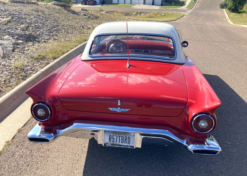 1957 Ford Thunderbird 1st Gen - Image 19 of 31