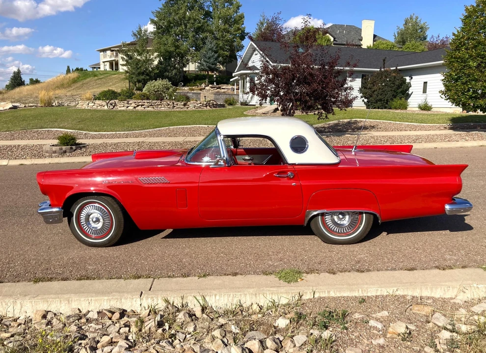 1957 Ford Thunderbird 1st Gen - Image 16 of 31