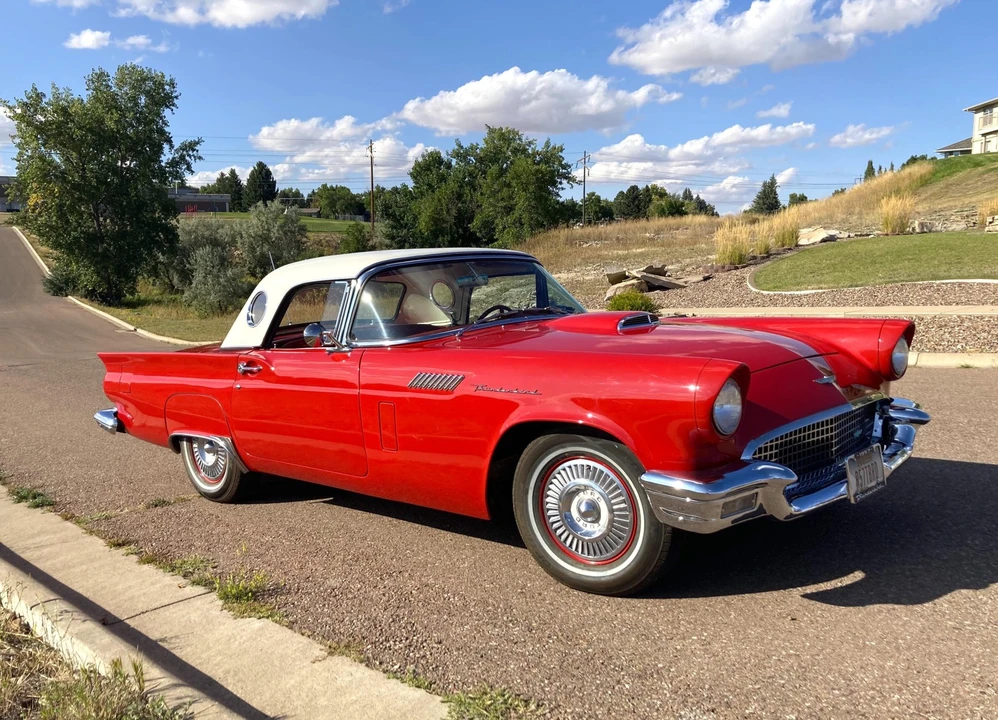 1957 Ford Thunderbird 1st Gen - Image 22 of 31