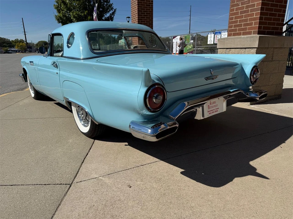 1957 Ford Thunderbird 1st Gen - Image 10 of 14