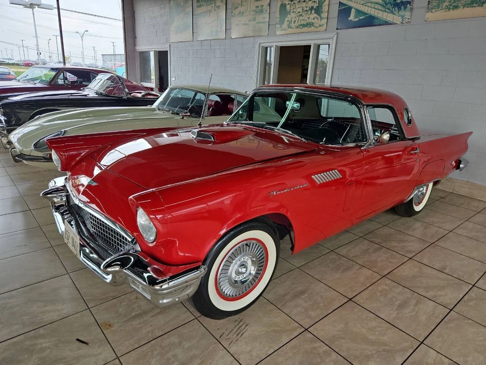1957 Ford Thunderbird 1st Gen - Image 2 of 9