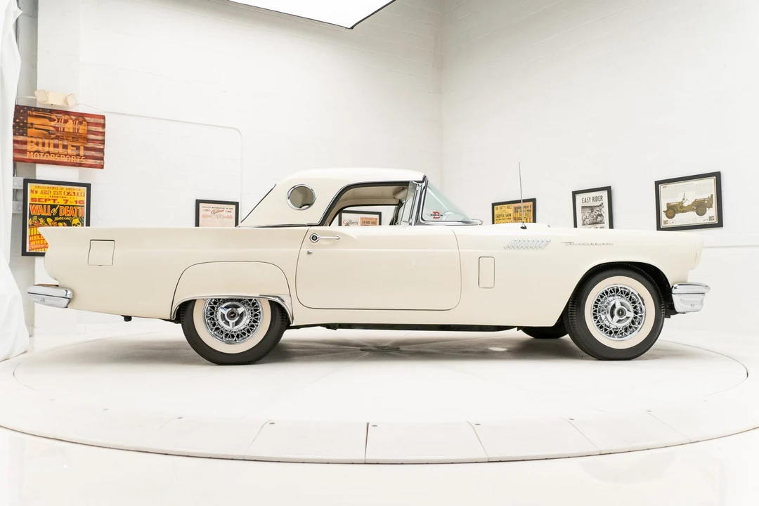 1957 Ford Thunderbird 1st Gen - Image 17 of 31