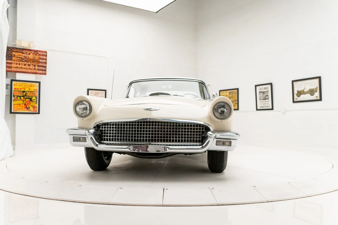 1957 Ford Thunderbird 1st Gen - Image 24 of 31