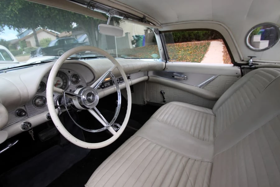 1957 Ford Thunderbird 1st Gen - Image 4 of 5