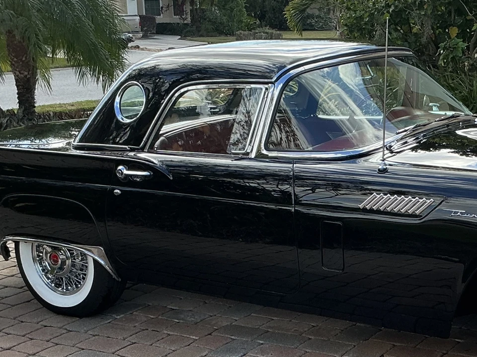 1957 Ford Thunderbird 1st Gen - Image 23 of 31