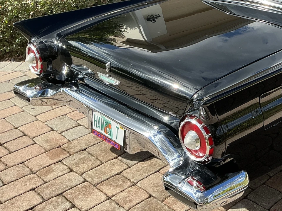 1957 Ford Thunderbird 1st Gen - Image 22 of 31