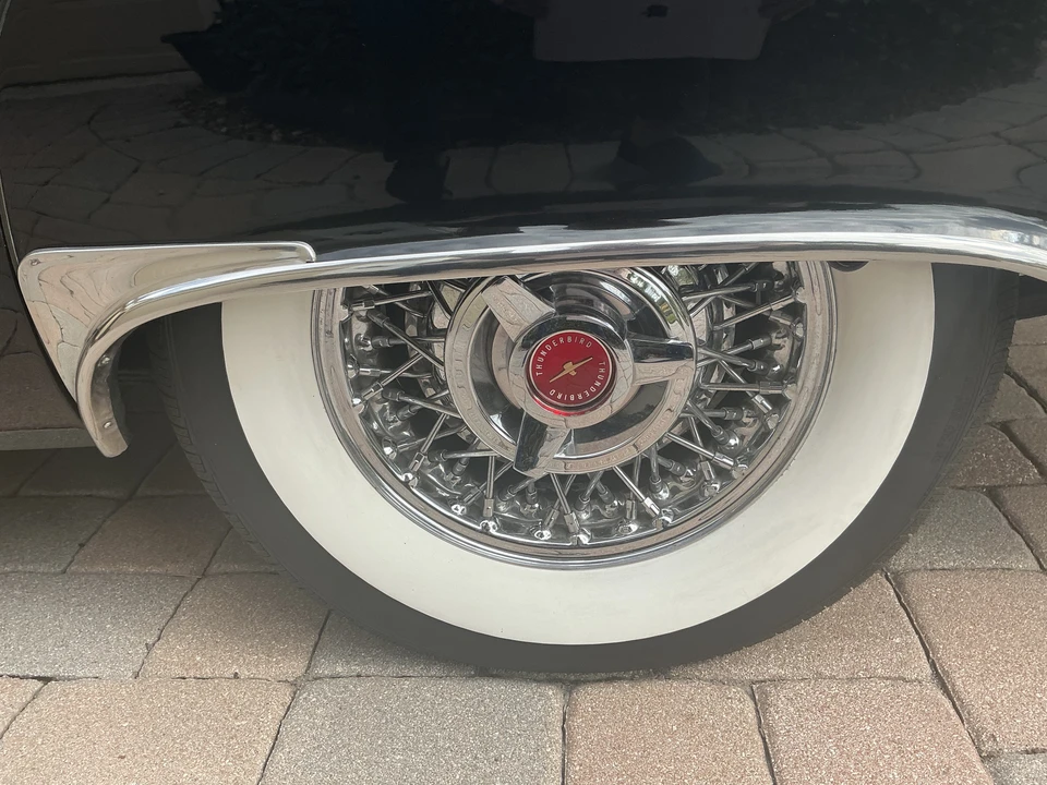 1957 Ford Thunderbird 1st Gen - Image 18 of 31