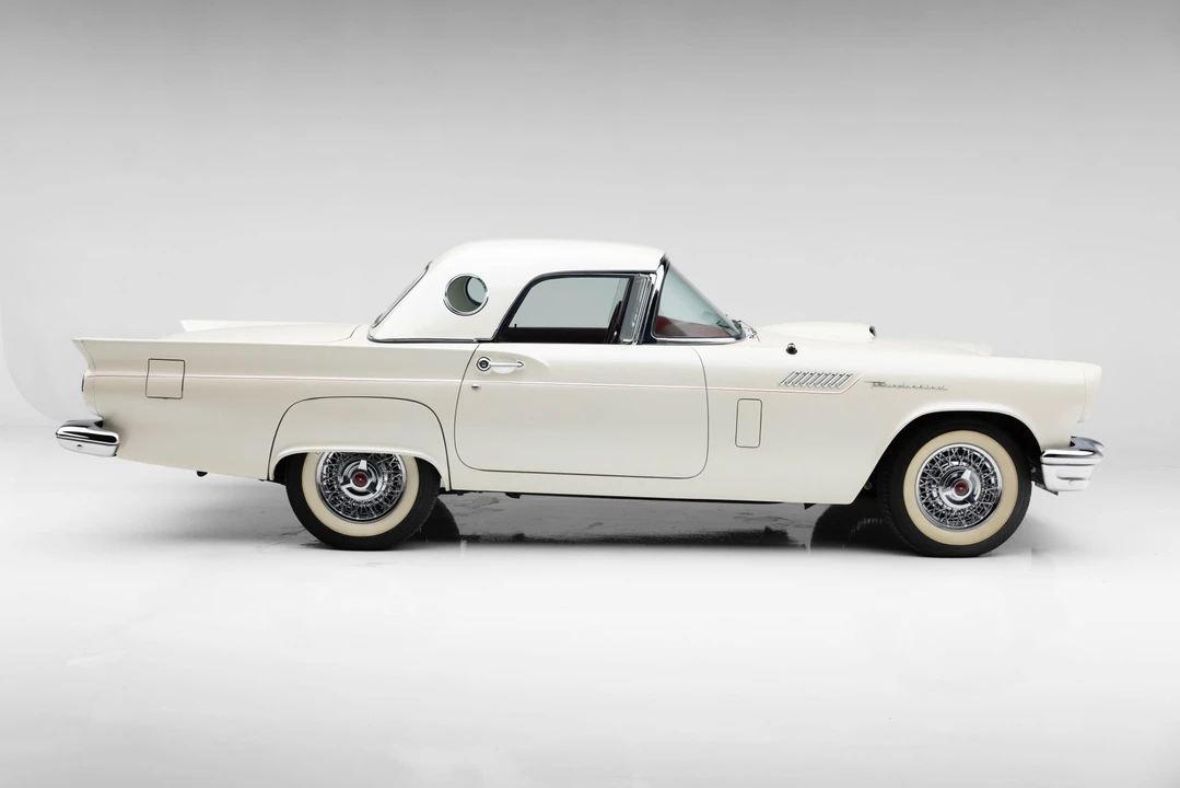 1957 Ford Thunderbird 1st Gen - Image 13 of 31