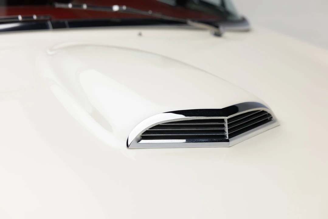 1957 Ford Thunderbird 1st Gen - Image 24 of 31