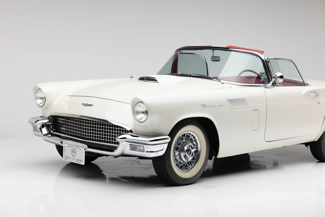 1957 Ford Thunderbird 1st Gen - Image 18 of 31