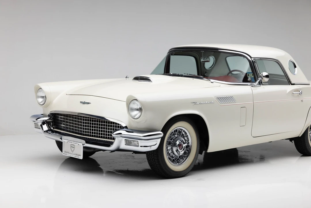 1957 Ford Thunderbird 1st Gen - Image 20 of 31