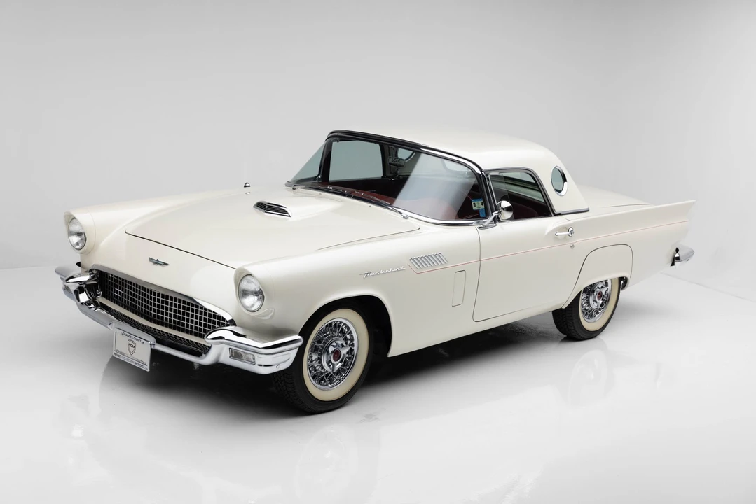 1957 Ford Thunderbird 1st Gen - Image 11 of 31