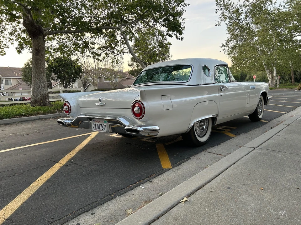 1957 Ford Thunderbird 1st Gen - Image 10 of 31