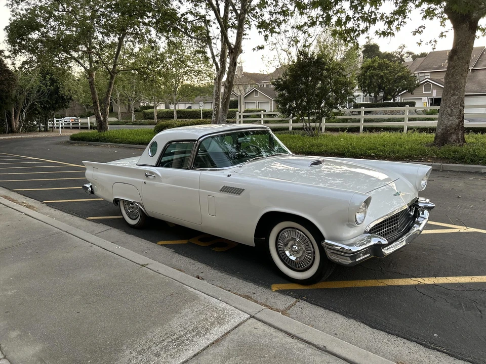 1957 Ford Thunderbird 1st Gen - Image 9 of 31
