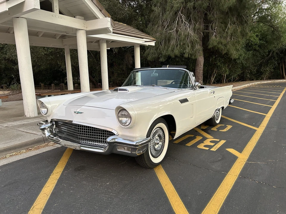 1957 Ford Thunderbird 1st Gen - Image 13 of 31